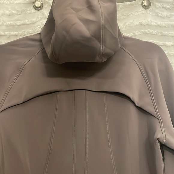 NWOT Lululemon Jacket - Picture 5 of 6